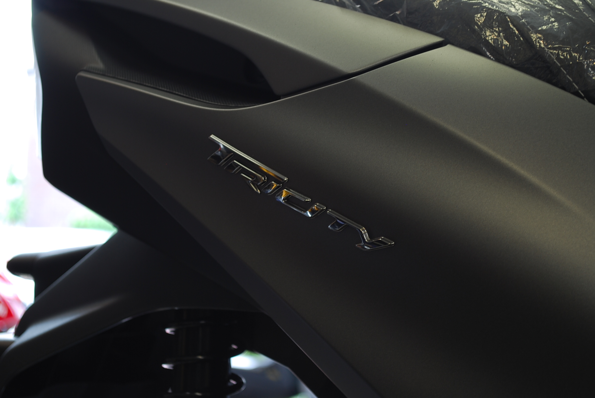 トリシティ　バーハン　ADIO カスタム 009